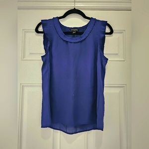 Banana Republic Size XSmall Navy Blue Sleeveless Blouse